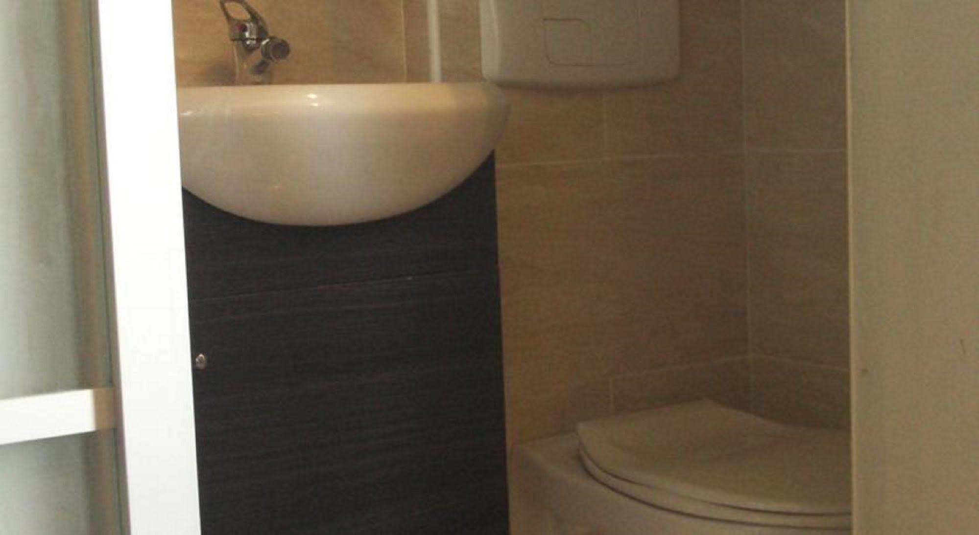 Lpl Paris Hotel ภายนอก รูปภาพ